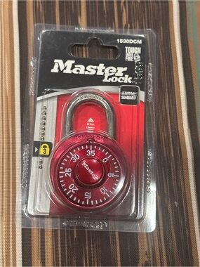 Master Lock Red Combination Padlock - 3/4in Shackle (1530DCM)